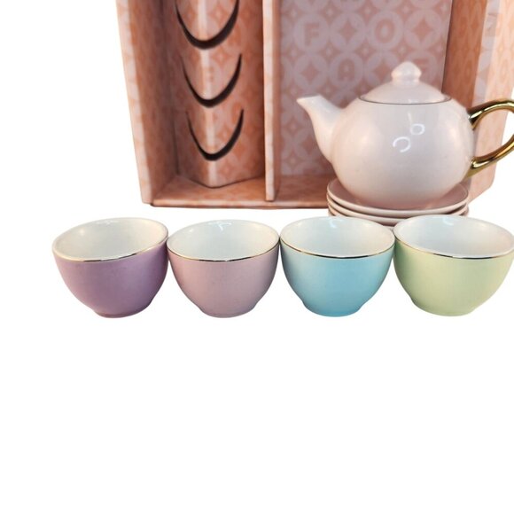 FAO Schwarz Hand-Glazed Ceramic Childs Tea Party Set - 10pc Pastel colors. - Picture 3 of 14